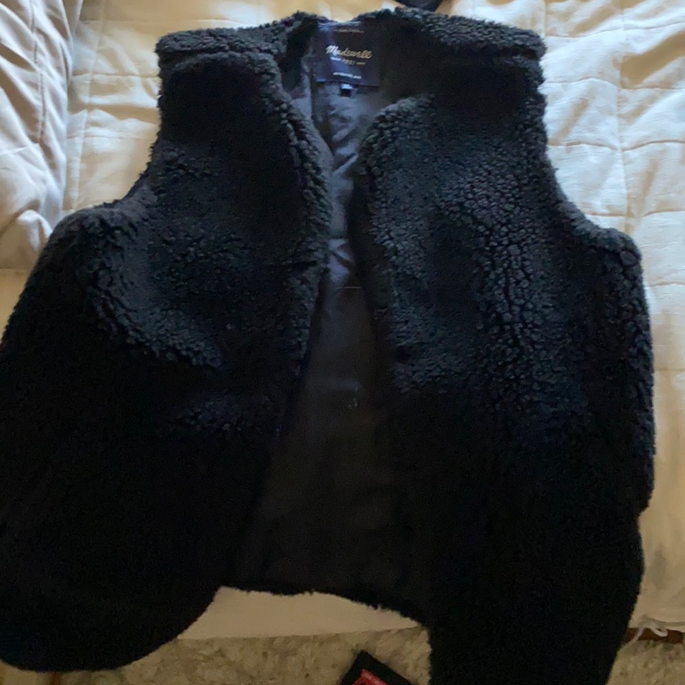 Madewell black vest. Lightly worn.
